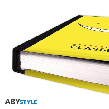 ASSASSINATION CLASSROOM - A5 Notizbuch "Koro-sensei"  Um den Unterricht mit einem Lächeln oder zumindest dem Lächeln von Koro Sensei zu besuchen, hat ABYstyle mit diesem Assassination Classroom Notizbuch an Sie gedacht.